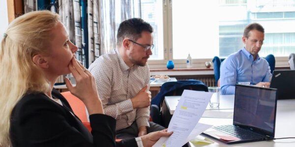 Mentorointiohjelman välitapaaminen