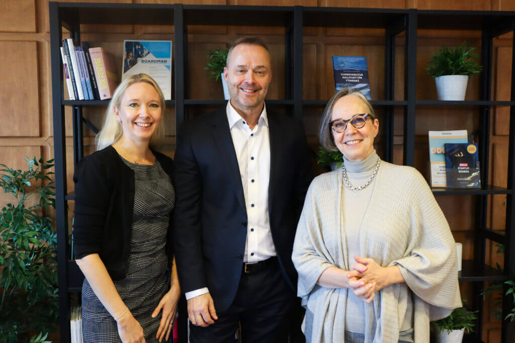 Rolf Ladauta haastattelivat Boardman-partnerit ja podcastin hostit Taru Lindeman ja Laura Raitio.