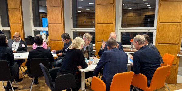 Mentorointiohjelman välitapaaminen: Myynti ja markkinointi