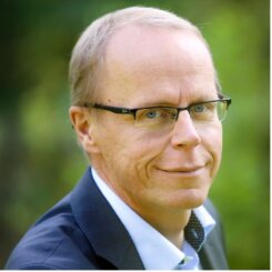 Vesa Helkkula